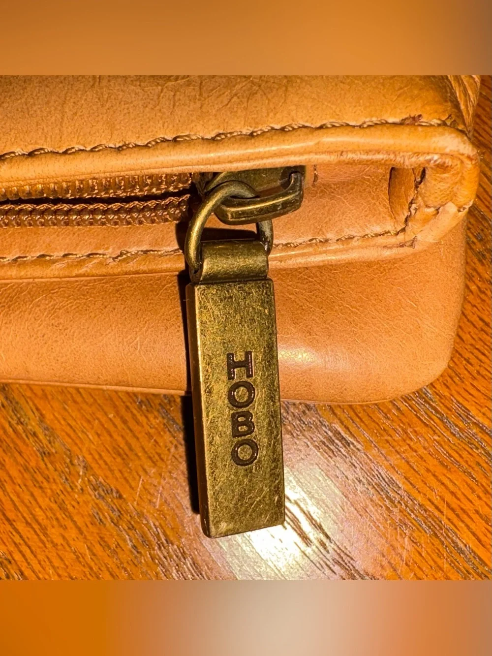 HOBO International Tan Leather Foldover Bow O-Ring Clutch Vintage